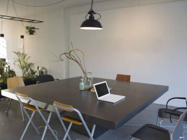 Arbeitsplätze in coolen Kreativ-Space in Friedrichshain — Bild 2