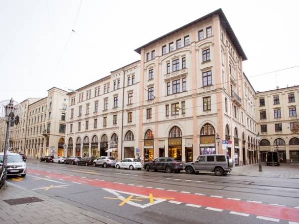 Büroräume mit Blick auf das Maximilianeum — Bild 1