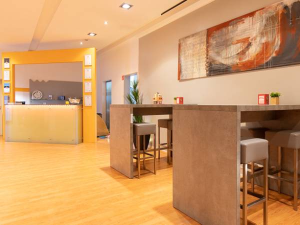 Tolles Büro in Lauras Wohnung — Bild 1