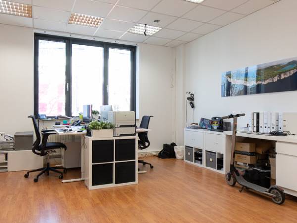 Tolles Büro in Lauras Wohnung — Bild 3