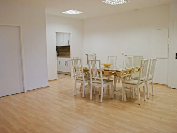 Tolles Büro in Lauras Wohnung — Bild 5
