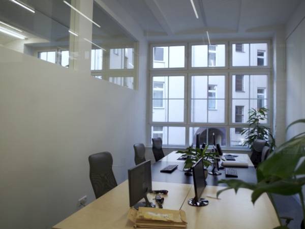 Arbeitsplätze in cooler Location mit netter Atmosphäre — Bild 2