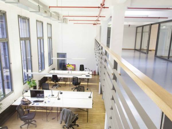 Arbeiten in cooler Location mit industriellem Loftcharakter — Bild 3