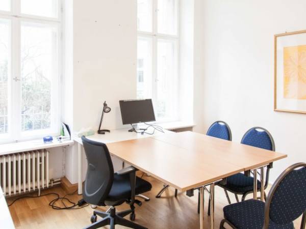 Ruhiges und zentrales Büro in Wilmersdorf — Bild 2