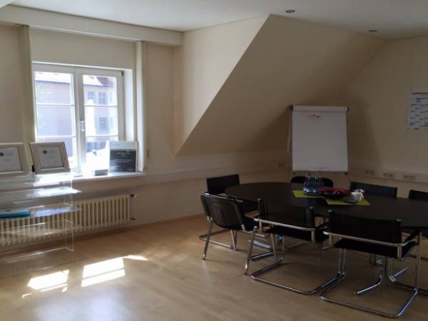 Büroraum oder Arbeitsplätze in kreativem Umfeld in Wangen — Bild 2