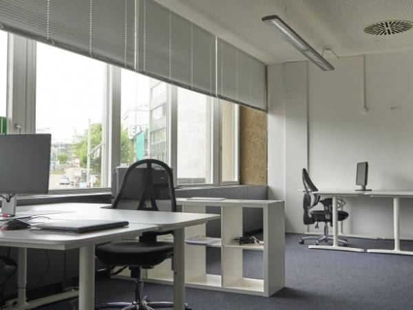 Junge Bürogemeinschaft im Herzen von Stuttgart — Bild 1