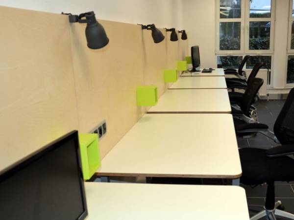 Coworking Arbeitsplätze im Coworking Space — Bild 2