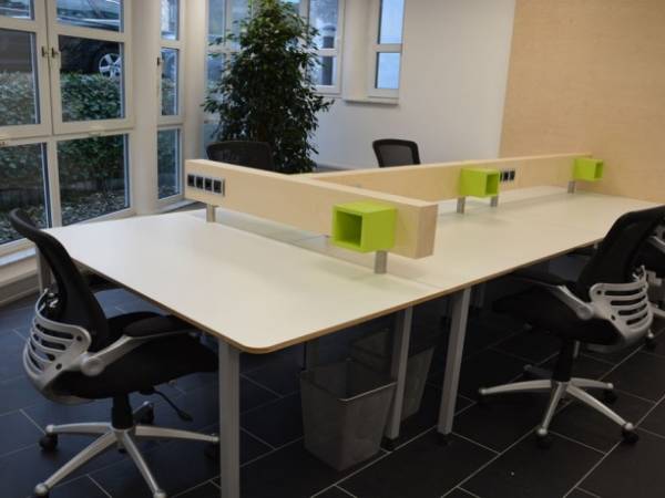 Coworking Arbeitsplätze im Coworking Space — Bild 1