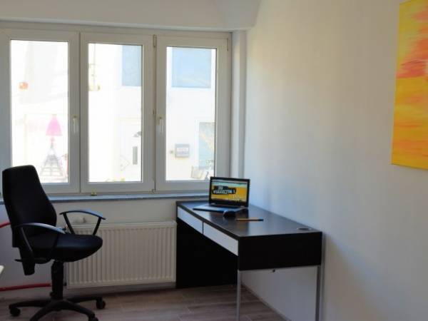 Freie Büroräume und Arbeitsplätze in Coworking Space in Neuss — Bild 1