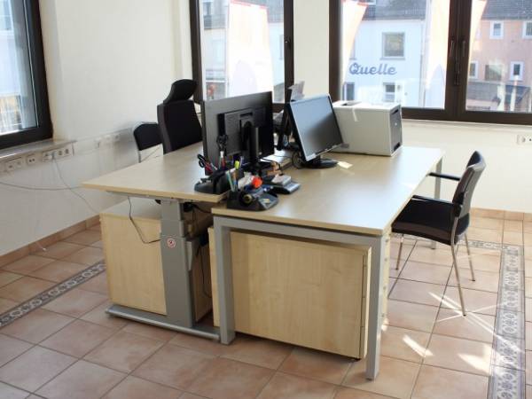 Freie Büroräume in der Innenstadt von Bad Vilbel — Bild 2