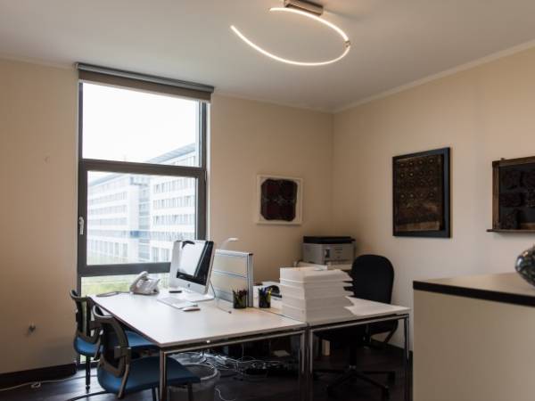 Modernes Büro und Seminarraum in 130qm Bürogemeinschaft — Bild 2