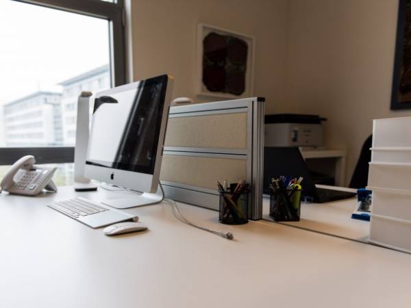 Modernes Büro und Seminarraum in 130qm Bürogemeinschaft — Bild 1