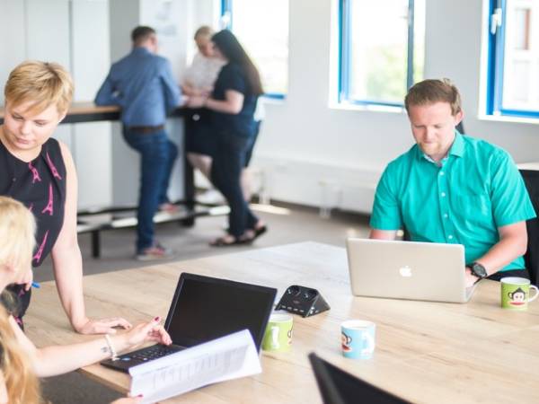 Freie Coworking Arbeitsplätze in der Innenstadt — Bild 2