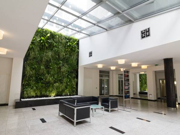 Helle Büroräume in bester Lage im Neubau — Bild 1