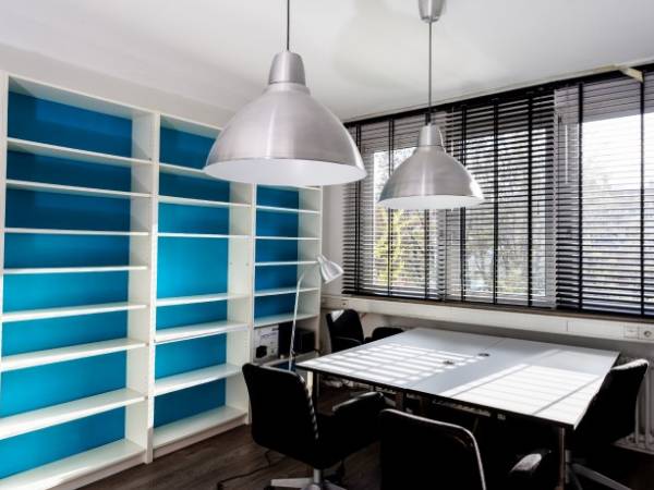 Freie Arbeitsplätze in schöner Agentur in Stuttgart Süd — Bild 1