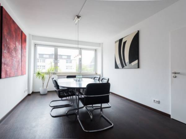 Schöner Büroraum auf der Grafenberger Allee zu vermieten — Bild 3