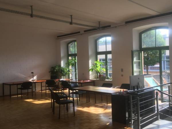 Arbeitsplätze in herrlichem Loft — Bild 2