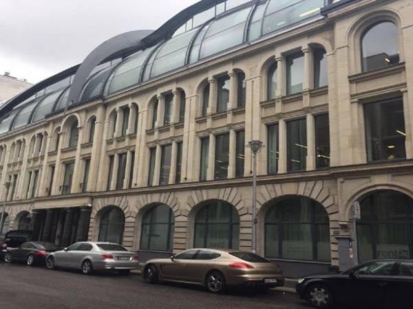 AB SOFORT Büroräume & Coworking Space im schönem Berlin Mitte — Bild 1