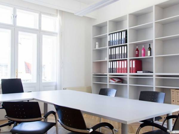Heller Büroraum in Wien Josefstadt — Bild 1