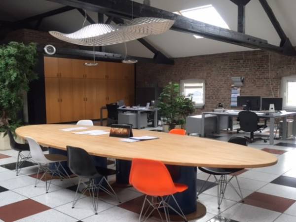 Komplett ausgestattete Arbeitsplätze — Bild 2