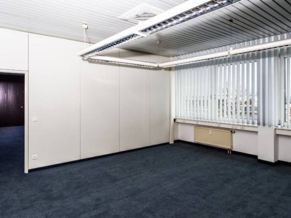 Große Büroräume  in bester Lage in Fellbach — Bild 1