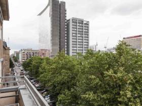 Büro und Arbeitsplätze mit Blick auf das Zeitungsviertel in Kreuzberg