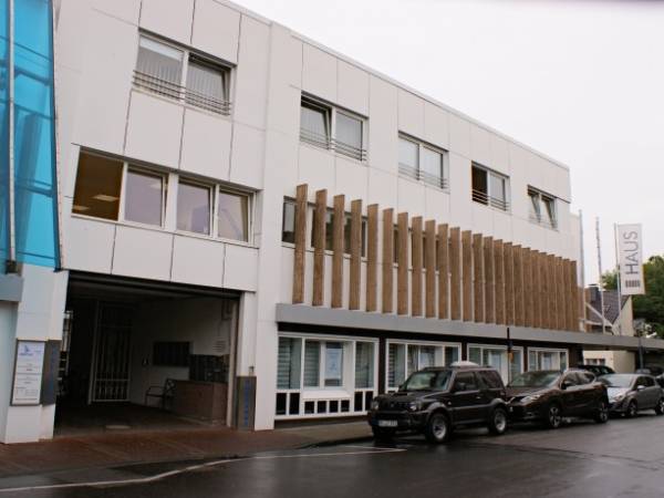 Schöne Büroräume in netter Bürogemeinschaft — Bild 1