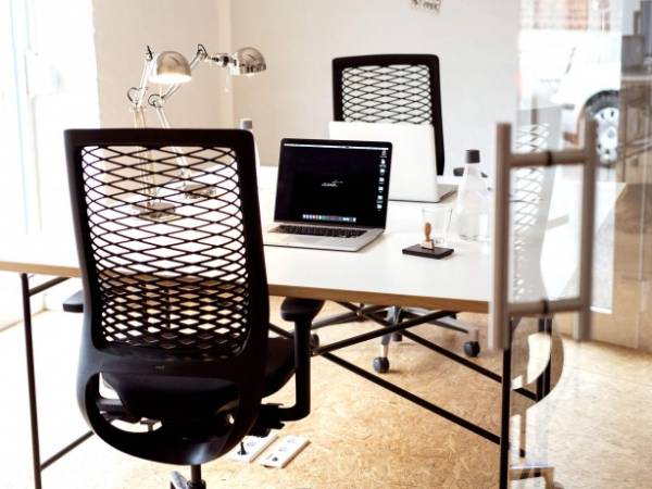 Super Arbeitsplatz in Krefeld mit All-inklusive-Flatrate mieten — Bild 1