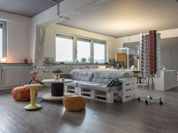 Arbeitsplätze in kreativer Atmosphäre in Esslingen am Neckar — Bild 3