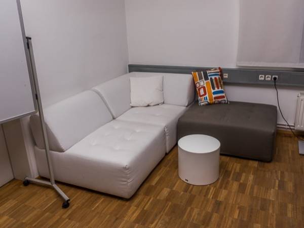 Büroraum in hellem Agenturloft in Hamburg Bahrenfeld zu vermieten — Bild 3