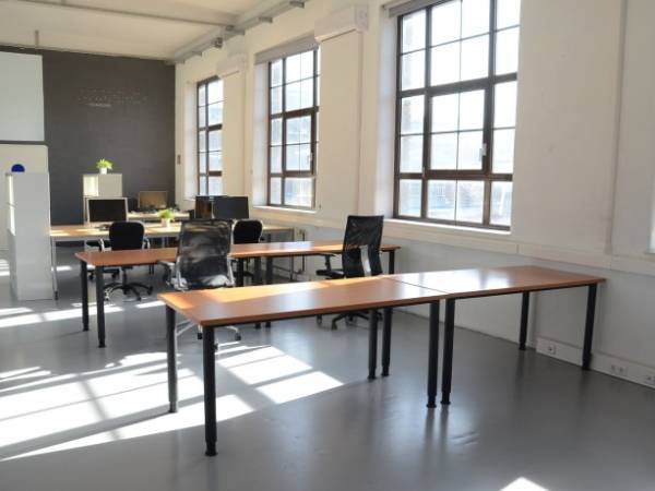 Lichtdurchfluteter Coworking Space in Margareten — Bild 2