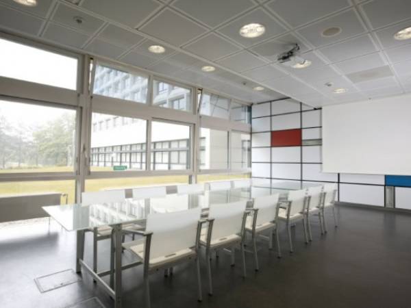 Repräsentativ und günstig - unsere Büroetage in Heusenstamm! — Bild 3