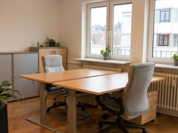 Penthouse-Büro über den Dächern von Stuttgart — Bild 1