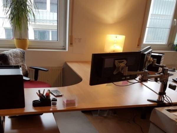 Büroräume und Schreibtischplätze in Coworking Space im Norden Darmstadts flexibel zu vermieten — Bild 1