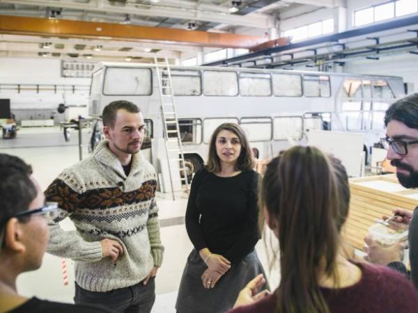 Komplett ausgestattete offene Arbeitsplätze in einem Makerspace in Berlin Treptow zu vermieten — Bild 3