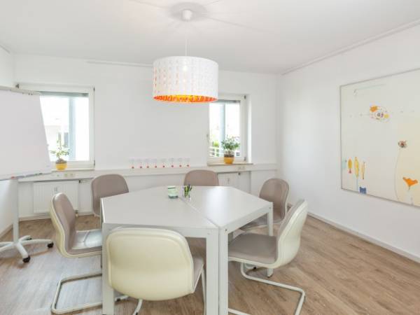 Moderne Büroeinheit im Zentrum von Filderstadt-Plattenhardt — Bild 1