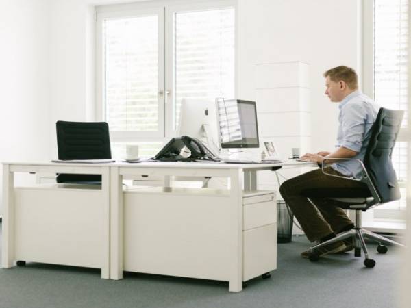 Helles Büro direkt am Schlosspark in Bad Homburg mieten — Bild 2