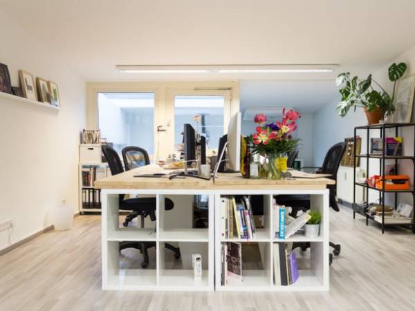 Büroraum und Arbeitsplätze im Herzen der Kölner Südstadt — Bild 1