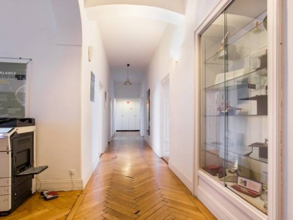 Schöner Büroraum in der Maximilianstraße — Bild 3