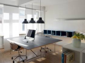 Moderner und heller Büroraum in einer Büroetage in der Hamburger Altstadt