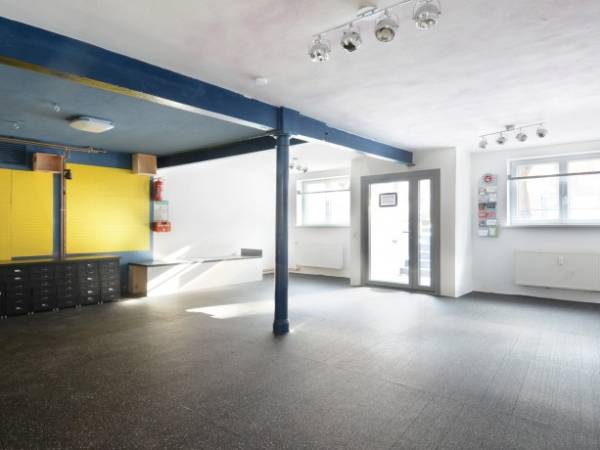 Helle und frisch sanierte Bürofläche im Hamburger Univiertel — Bild 1