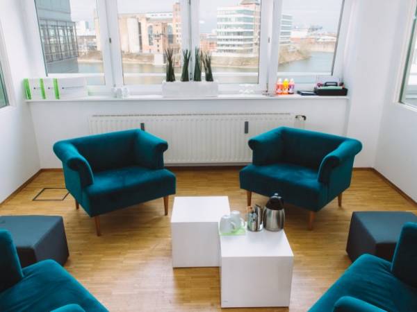Schöne Büroräume direkt im Medienhafen in CoworkingSpace — Bild 1