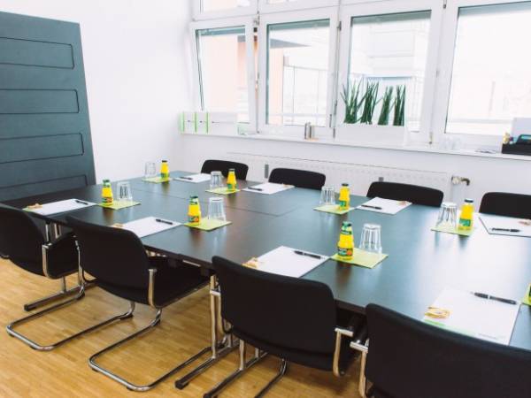 Schöne Büroräume direkt im Medienhafen in CoworkingSpace — Bild 2