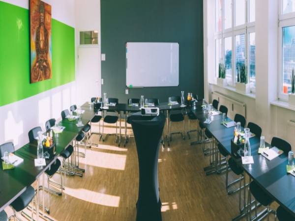 Schöne Büroräume direkt im Medienhafen in CoworkingSpace — Bild 3