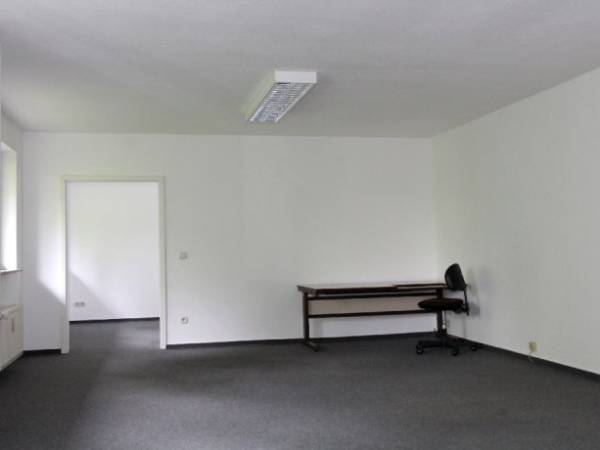 Großer und renovierter Büroraum in Krefeld — Bild 3