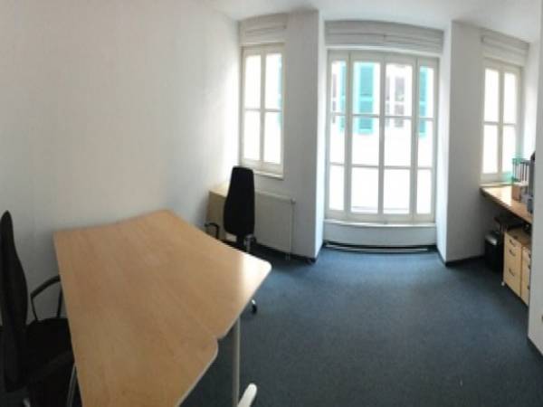 Großzügiges Büro zentral in Düsseldorf Carlstadt — Bild 2