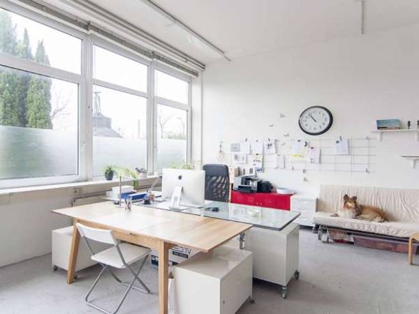 Arbeitsplätze in schöner Ateliergemeinschaft in Lierenfeld — Bild 2