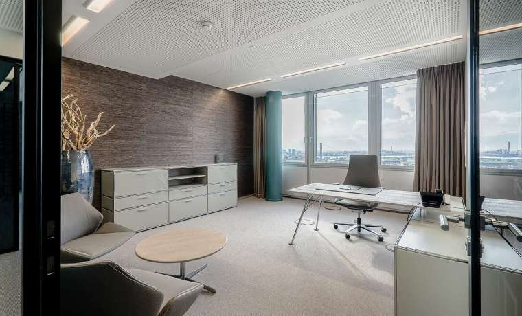Bürogemeinschaft Dreischeibenhaus Düsseldorf Stadtmitte