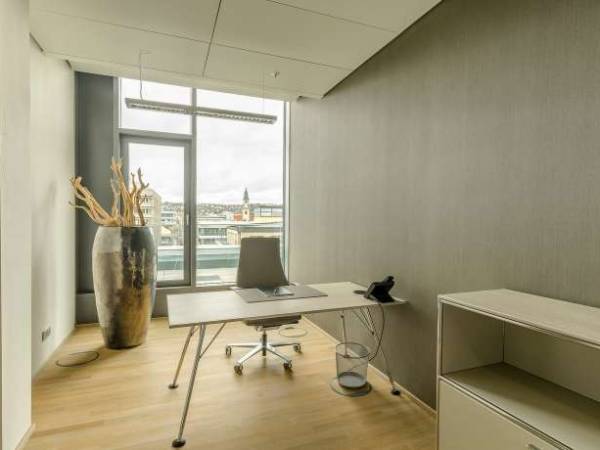 Premiumbüro und Arbeitsplätze in Business Center in Stuttgart Mitte — Bild 2