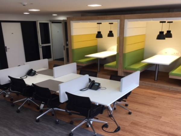 Schöne Tageslicht-Arbeitsplätze in der Oststadt von Mannheim — Bild 1